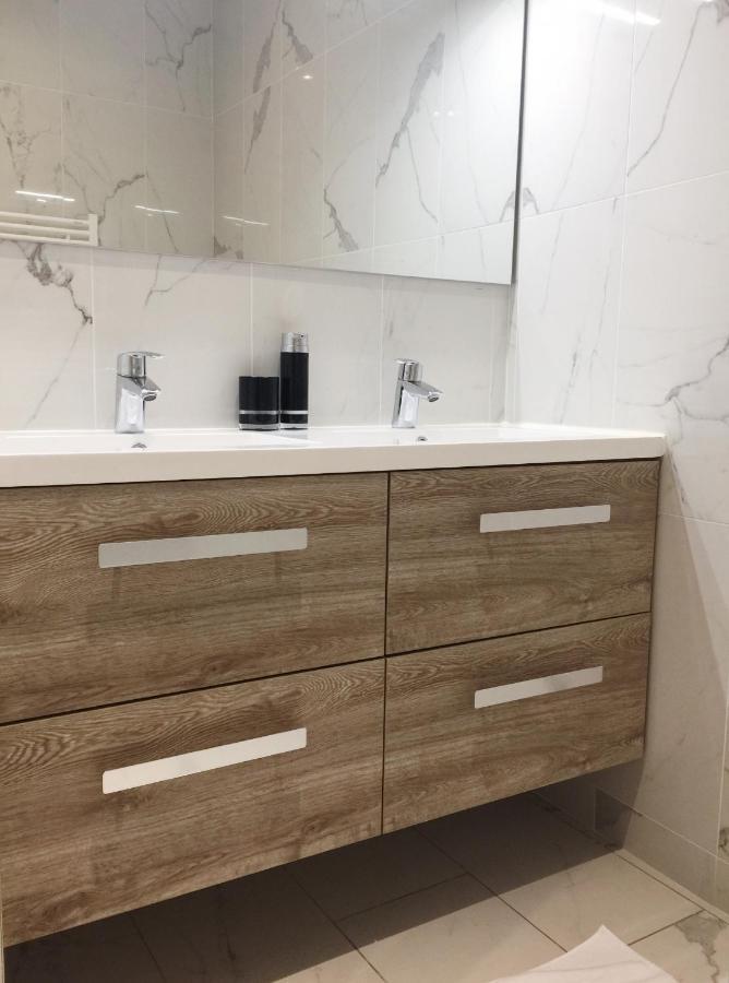 New Apartment In The Heart Of Le Marais 巴黎 外观 照片